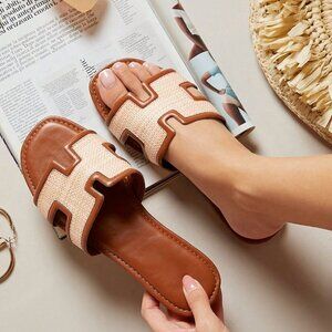 Brown Fashionable Women's Flat Sandals